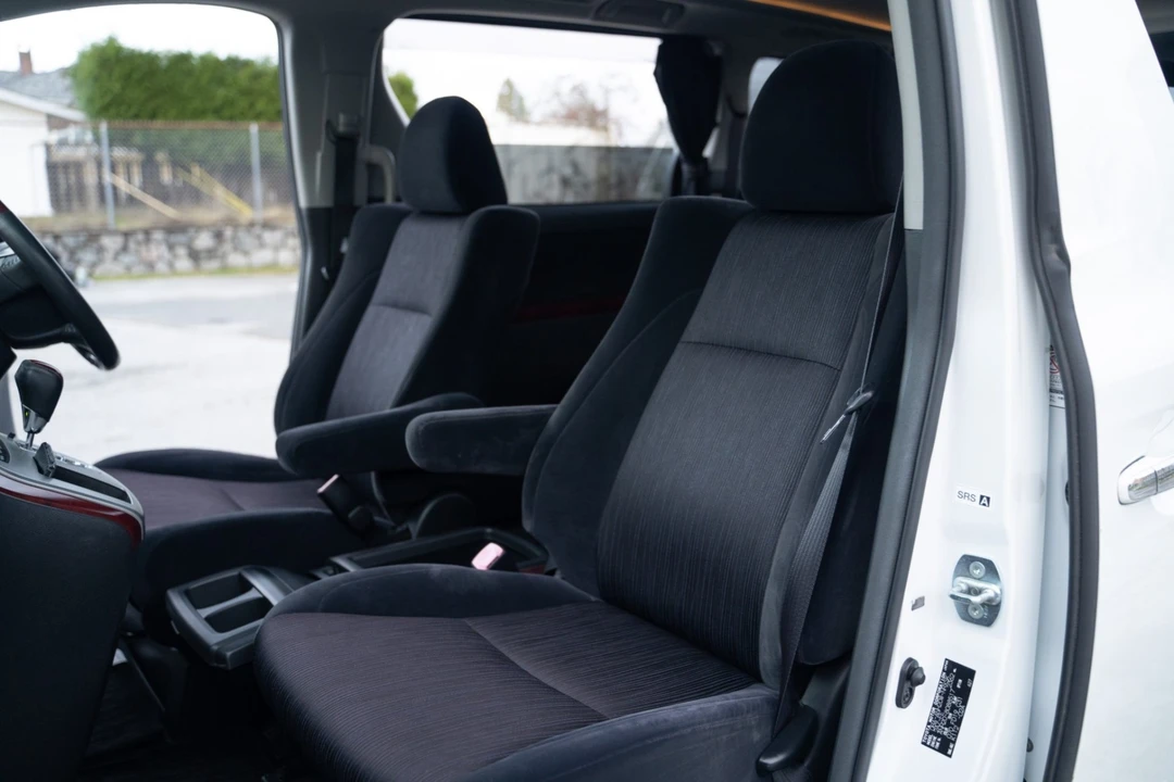 2009 Toyota - Image 4 of 7