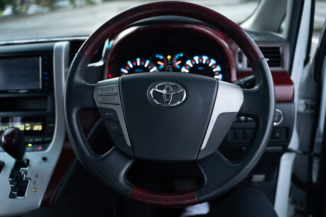 2009 Toyota - Image 5 of 7