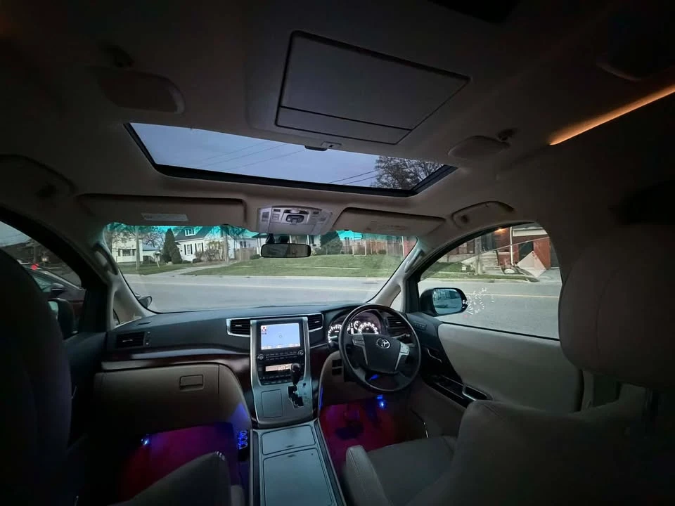 2009 Toyota Previa/Estima 3rd Gen - Image 11 of 20
