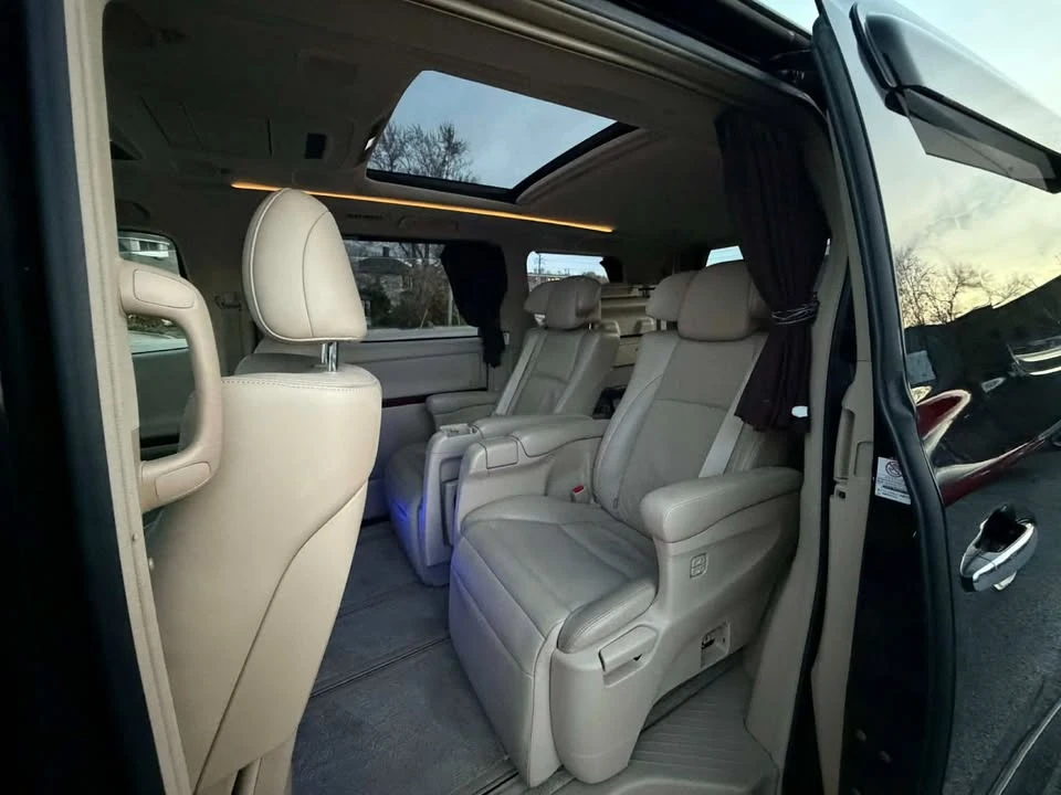 2009 Toyota Previa/Estima 3rd Gen - Image 17 of 20