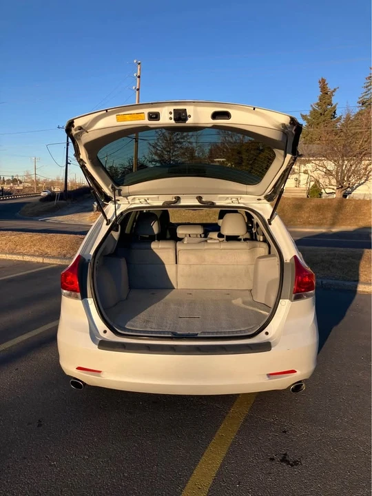 2009 Toyota Venza - Image 6 of 15