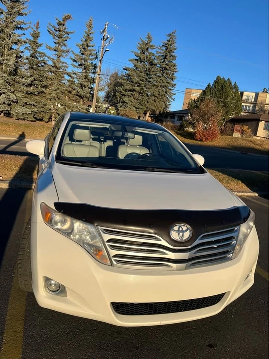 2009 Toyota Venza - Image 2 of 15