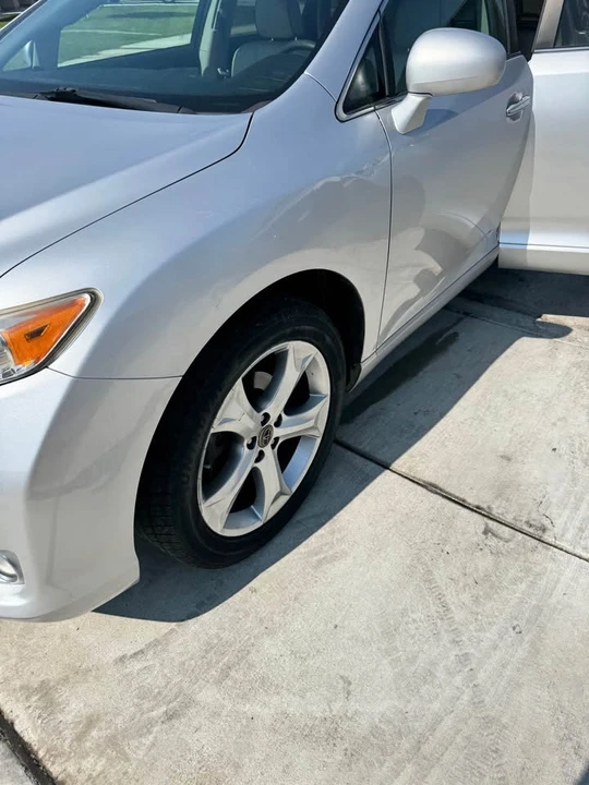 2009 Toyota Venza - Image 7 of 13