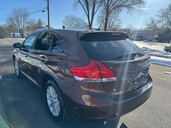 2009 Toyota Venza - Image 7 of 10