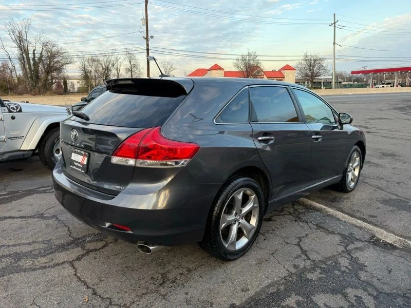 2009 Toyota Venza - Image 8 of 12