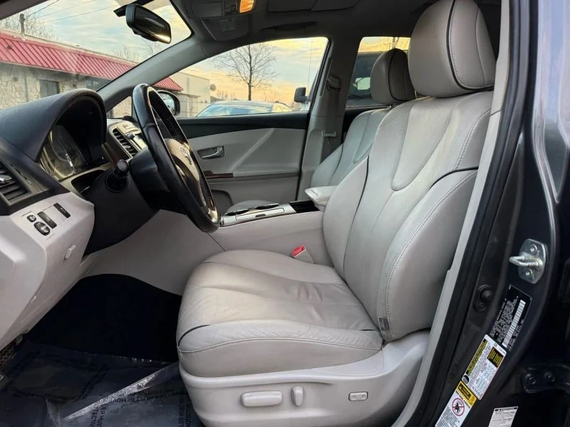 2009 Toyota Venza - Image 9 of 12