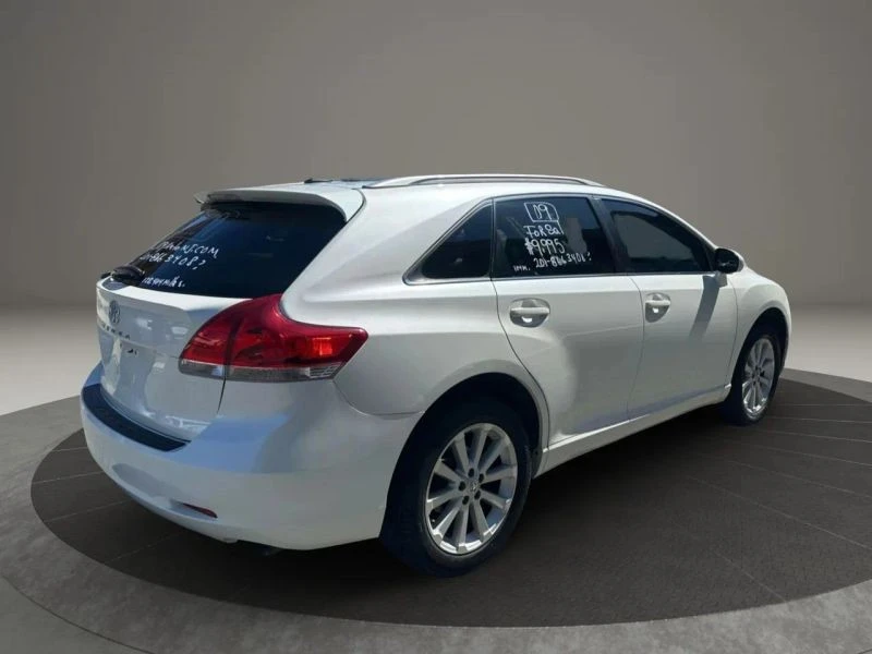 2009 Toyota Venza - Image 9 of 12