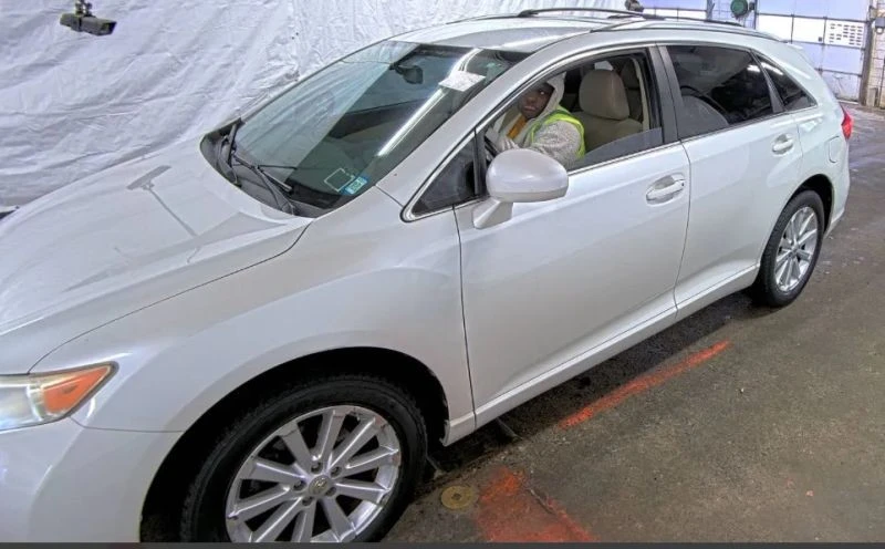 2009 Toyota Venza - Image 7 of 12