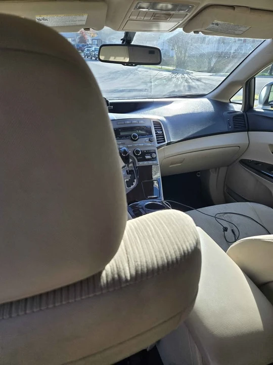 2009 Toyota Venza - Image 6 of 8