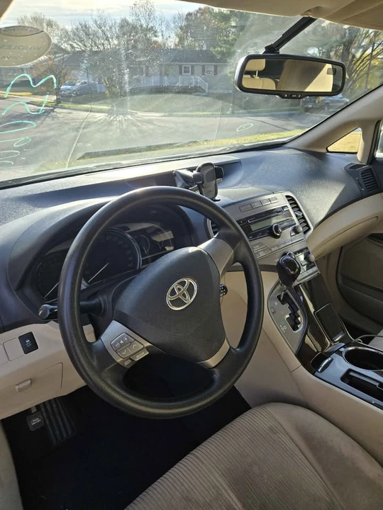 2009 Toyota Venza - Image 4 of 8