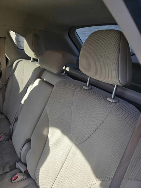 2009 Toyota Venza - Image 3 of 8