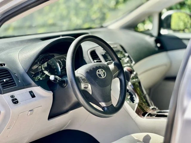 2009 Toyota Venza - Image 19 of 21