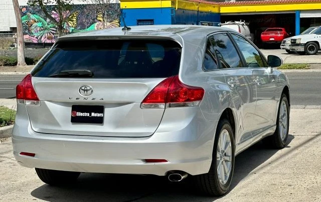 2009 Toyota Venza - Image 12 of 21