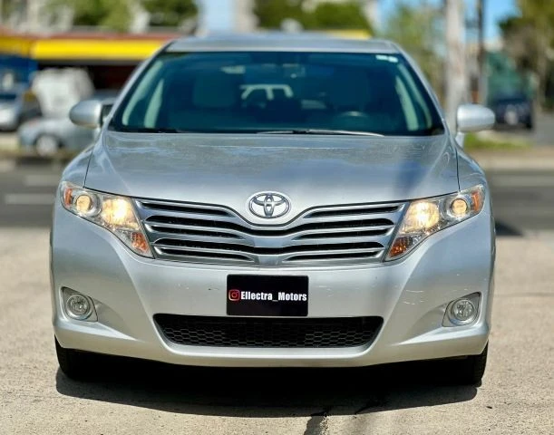 2009 Toyota Venza - Image 2 of 21