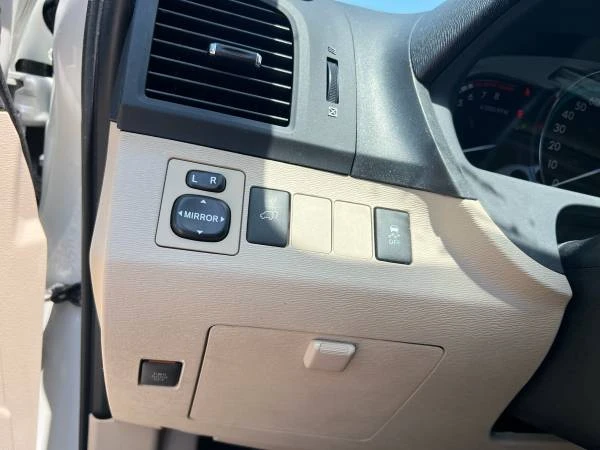 2009 Toyota Venza - Image 22 of 31