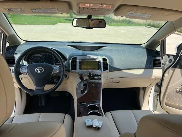 2009 Toyota Venza - Image 18 of 31