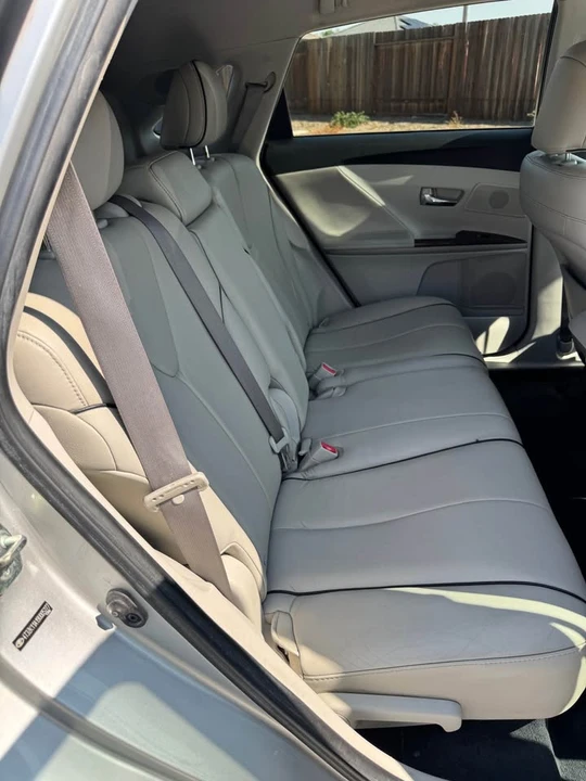 2009 Toyota Venza - Image 10 of 12