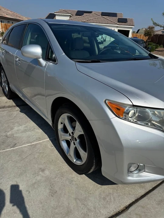 2009 Toyota Venza - Image 3 of 12