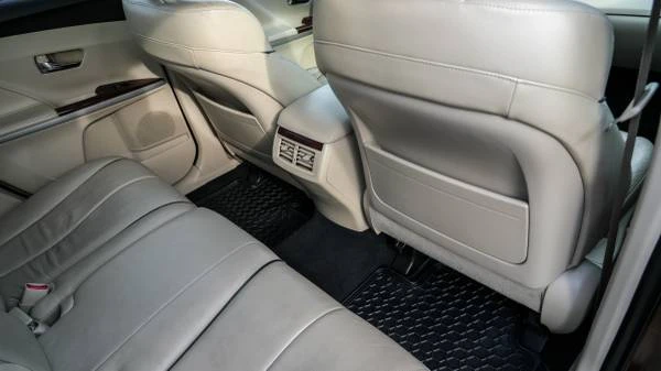 2009 Toyota Venza - Image 9 of 21