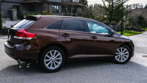 2009 Toyota Venza - Image 18 of 21