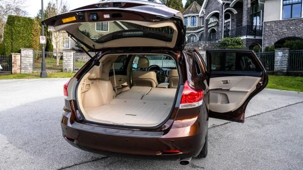 2009 Toyota Venza - Image 11 of 21