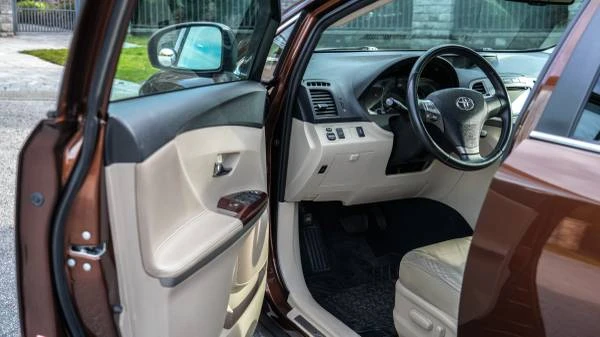 2009 Toyota Venza - Image 5 of 21