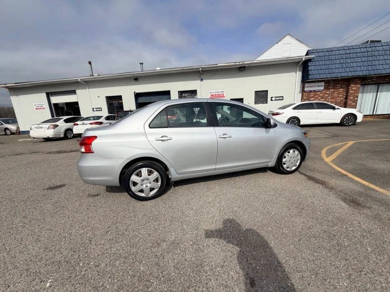 2009 Toyota Yaris - Image 7 of 12