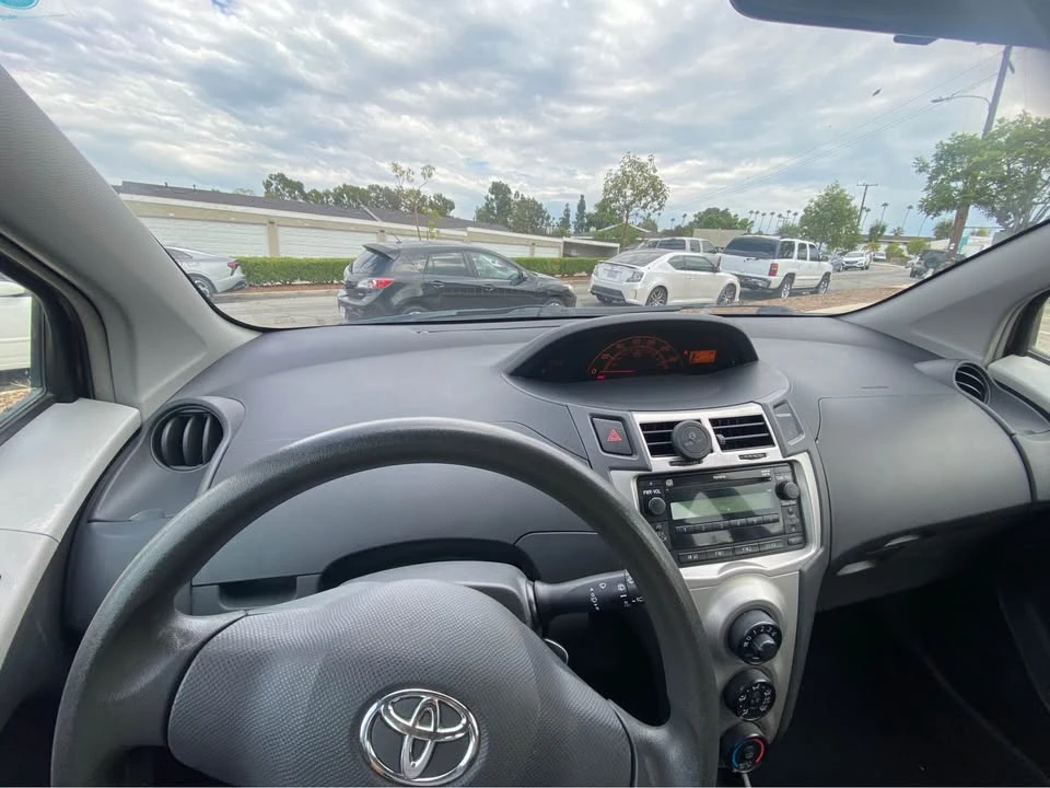 2009 Toyota Yaris - Image 9 of 9