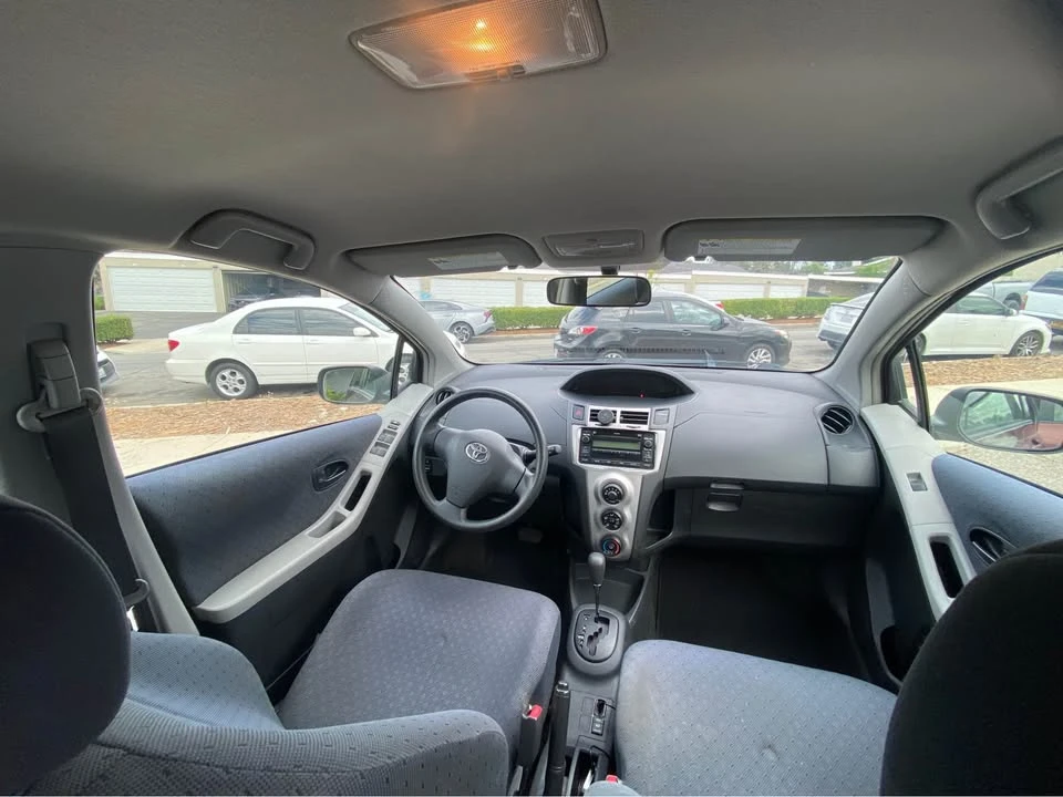 2009 Toyota Yaris - Image 5 of 9