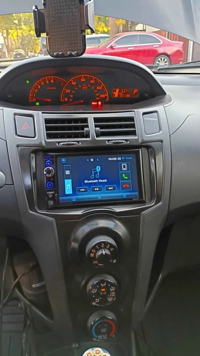2009 Toyota Yaris - Image 13 of 15