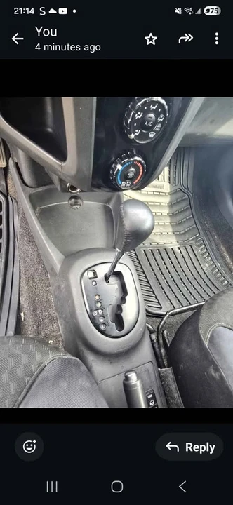 2009 Toyota Yaris - Image 7 of 12