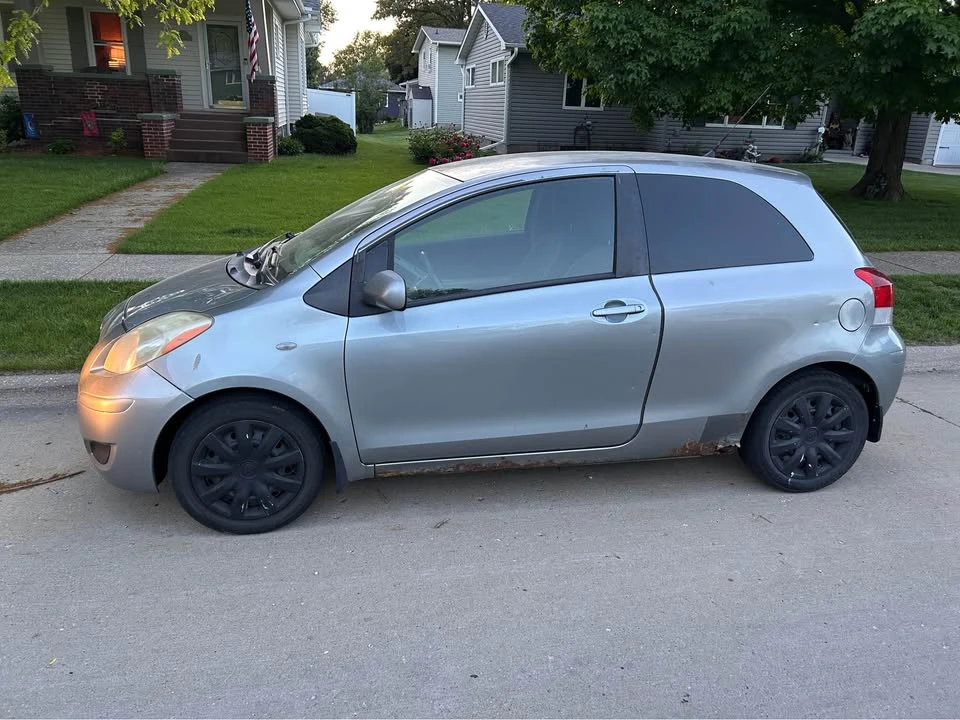 2009 Toyota Yaris - Image 3 of 11