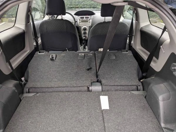 2009 Toyota Yaris - Image 8 of 10