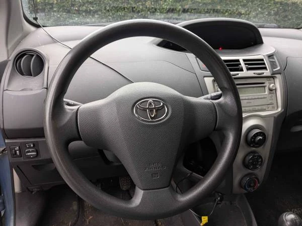 2009 Toyota Yaris - Image 5 of 10