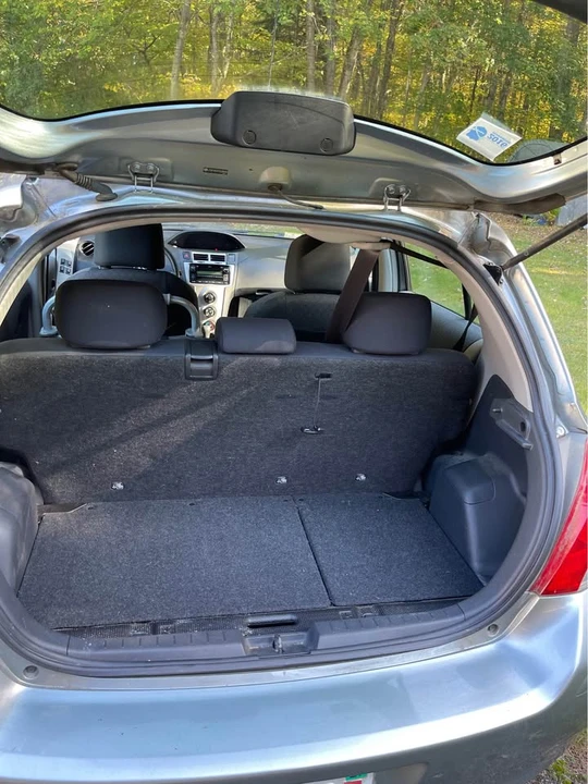 2009 Toyota Yaris - Image 6 of 11