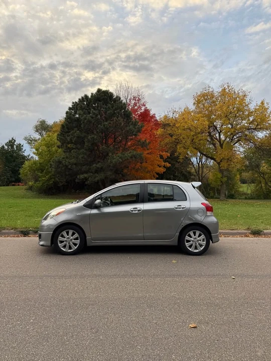 2009 Toyota Yaris - Image 2 of 17