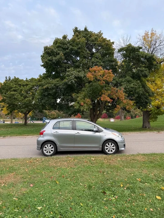 2009 Toyota Yaris - Image 8 of 17