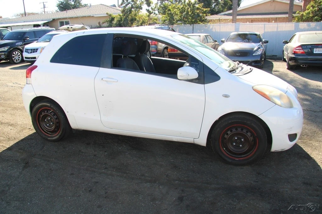 2009 Toyota Yaris - Image 7 of 21