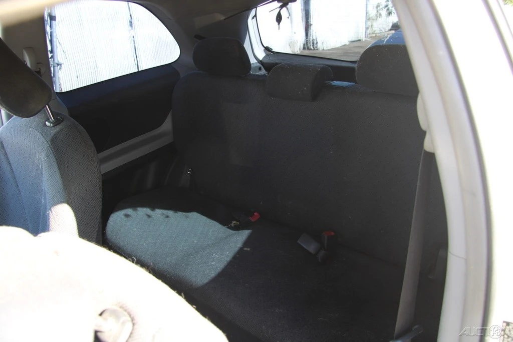 2009 Toyota Yaris - Image 17 of 21
