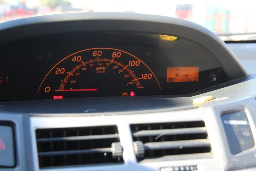 2009 Toyota Yaris - Image 13 of 21