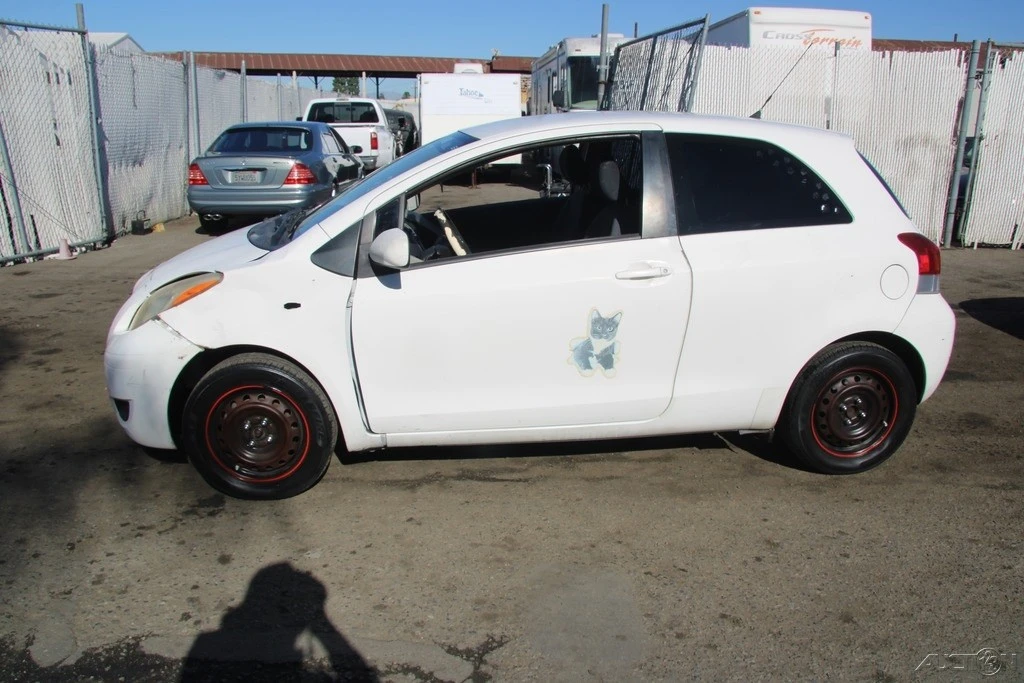 2009 Toyota Yaris - Image 3 of 21