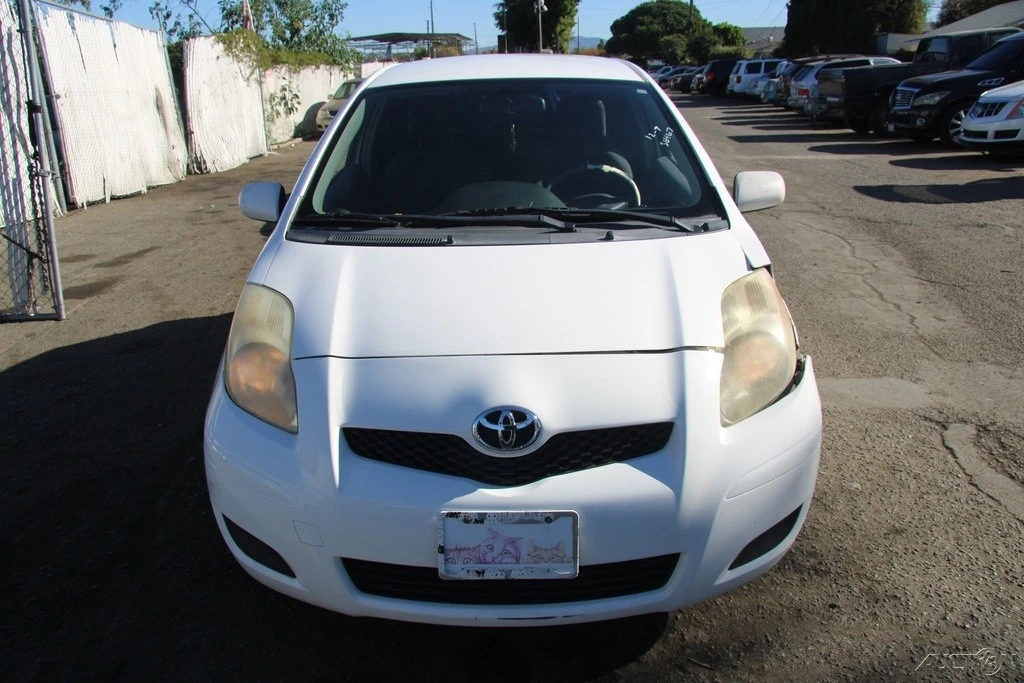 2009 Toyota Yaris - Image 9 of 21