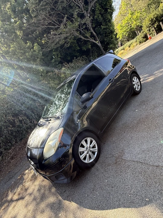2009 Toyota Yaris - Image 3 of 6