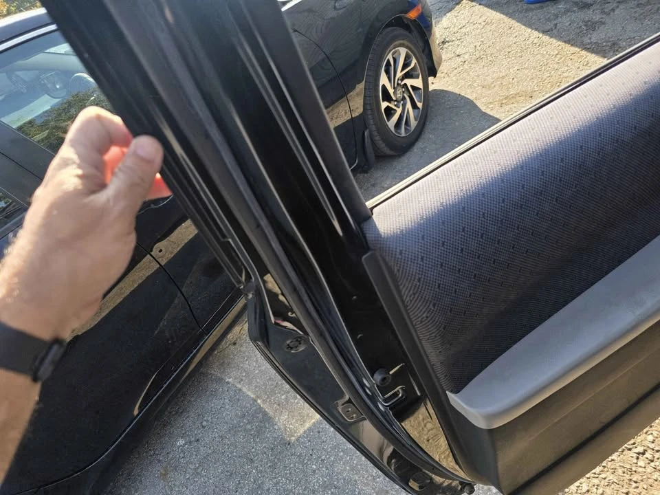 2009 Toyota Yaris - Image 6 of 7