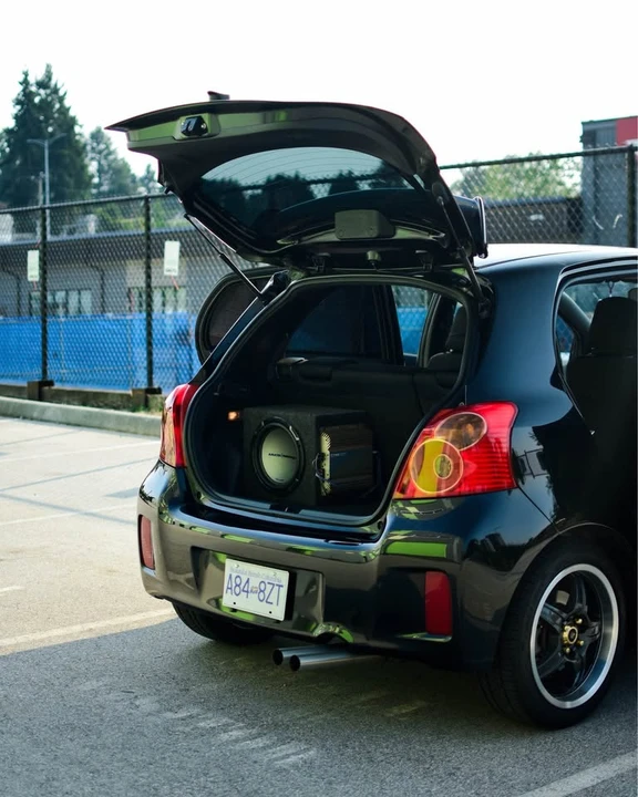 2009 Toyota Yaris - Image 5 of 10