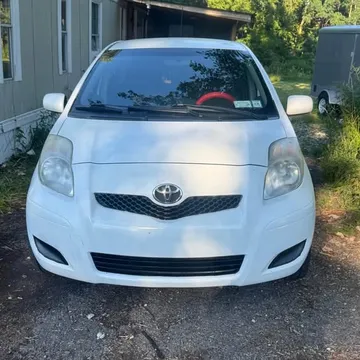 2009 Toyota Yaris XLE Sedan 4D