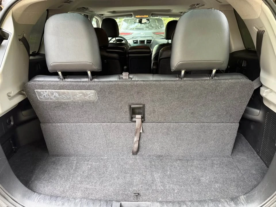 2009 Toyota Highlander - Image 12 of 18