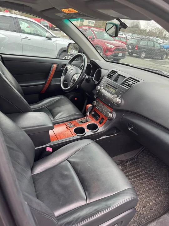2009 Toyota Highlander - Image 9 of 18