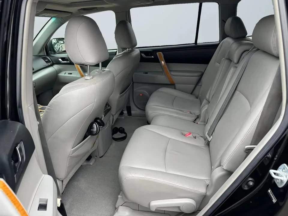 2009 Toyota Highlander - Image 12 of 14