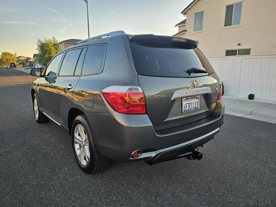 2009 Toyota Highlander - Image 2 of 20